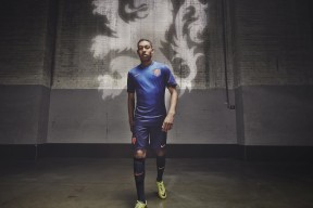 2026世界杯官网-西亚卡姆创纪录之夜！热火铁血防线能否终结极速狂飙？